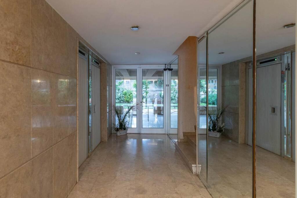 Four Seasons Sea View Apartment Atina Dış mekan fotoğraf